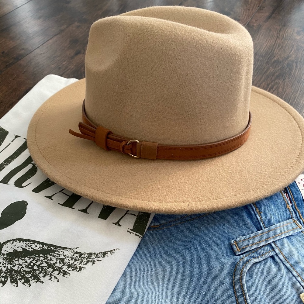 Camel Wide Brim Dandy Panama Hat - Picture 3 of 4